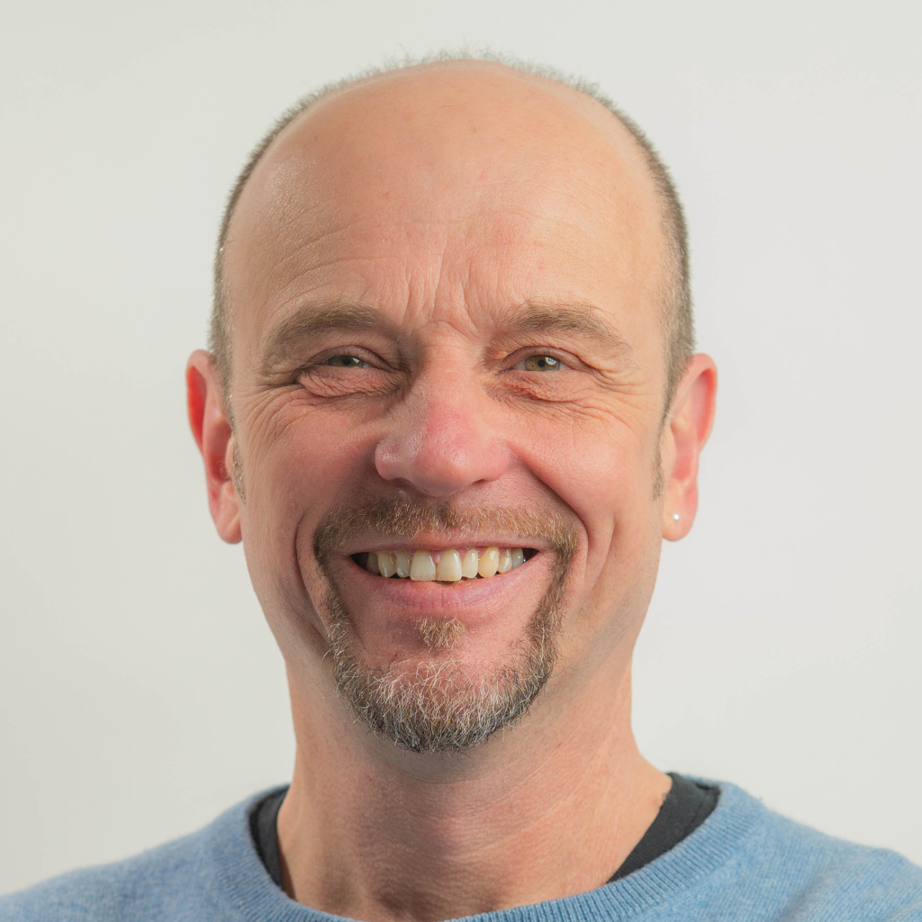 Porträtfoto von Guido Steinke, Fachreferent des Partners des Digital-Kompass, der VERBRAUCHER INITIATIVE